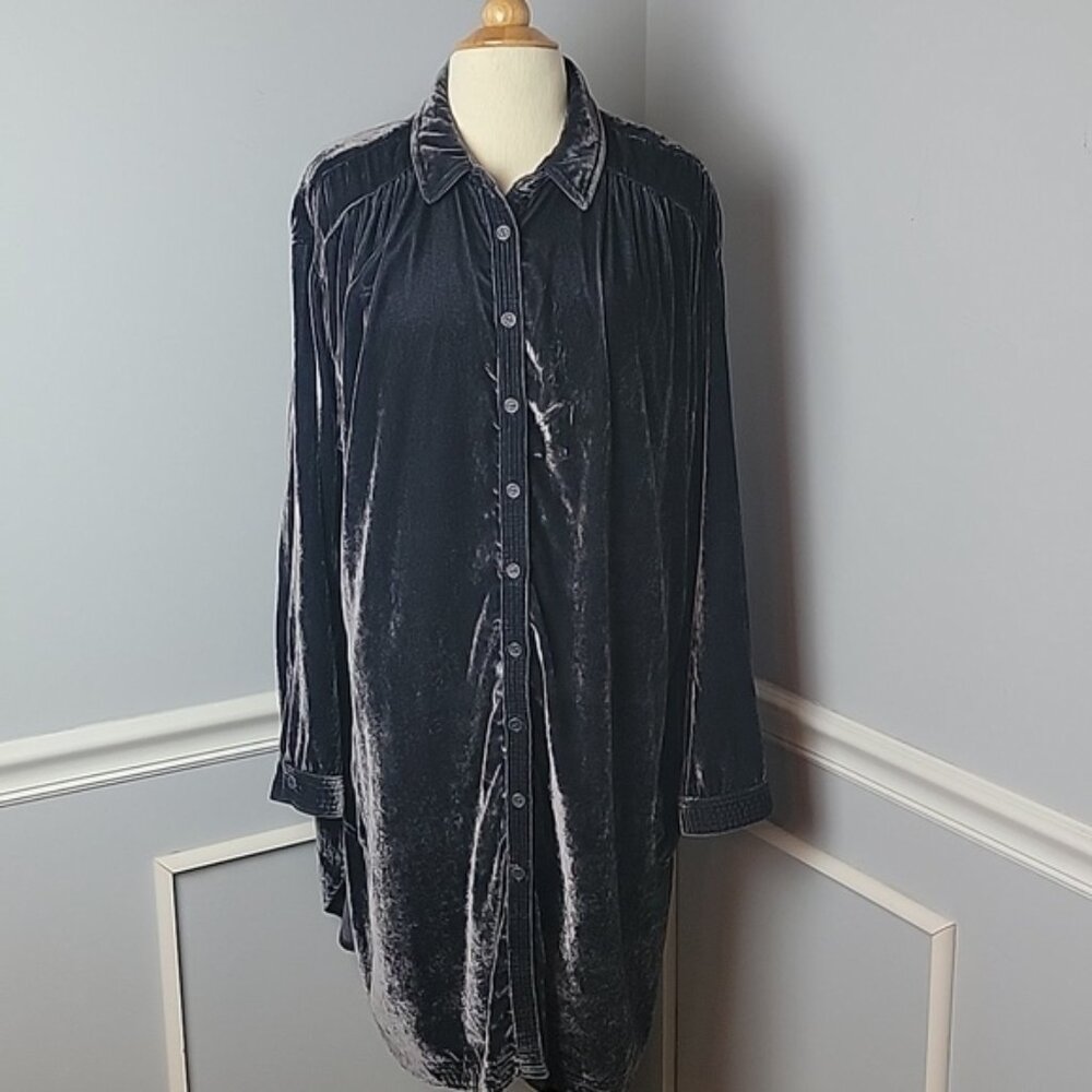WE THE FREE Sorrento Gray Black Velvet Maxi Tunic Button Up Oversized Shirt M - Picture 2 of 9